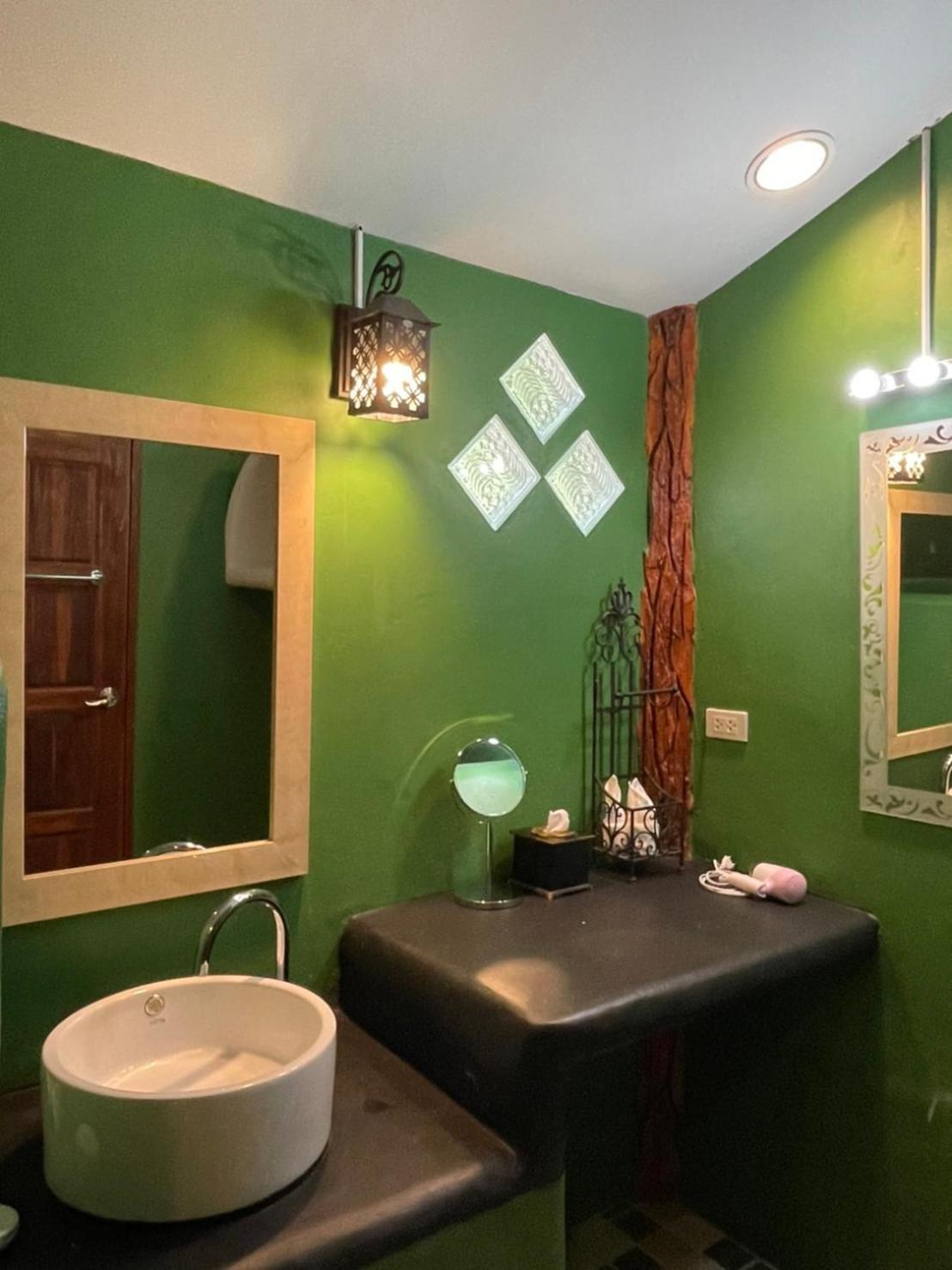 Baan Pong Tara Hotel Суан Фунг Екстериор снимка