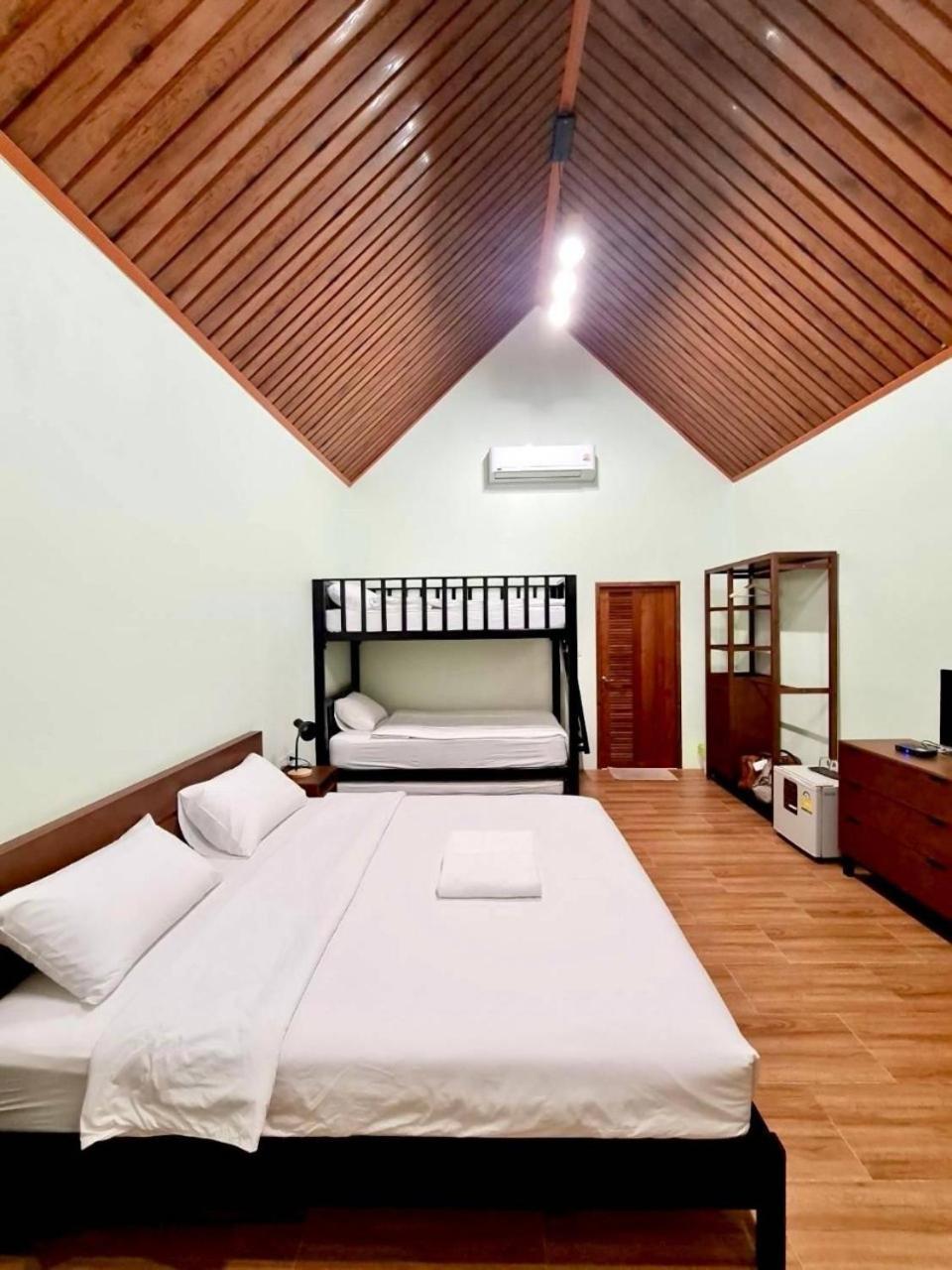 Baan Pong Tara Hotel Суан Фунг Екстериор снимка