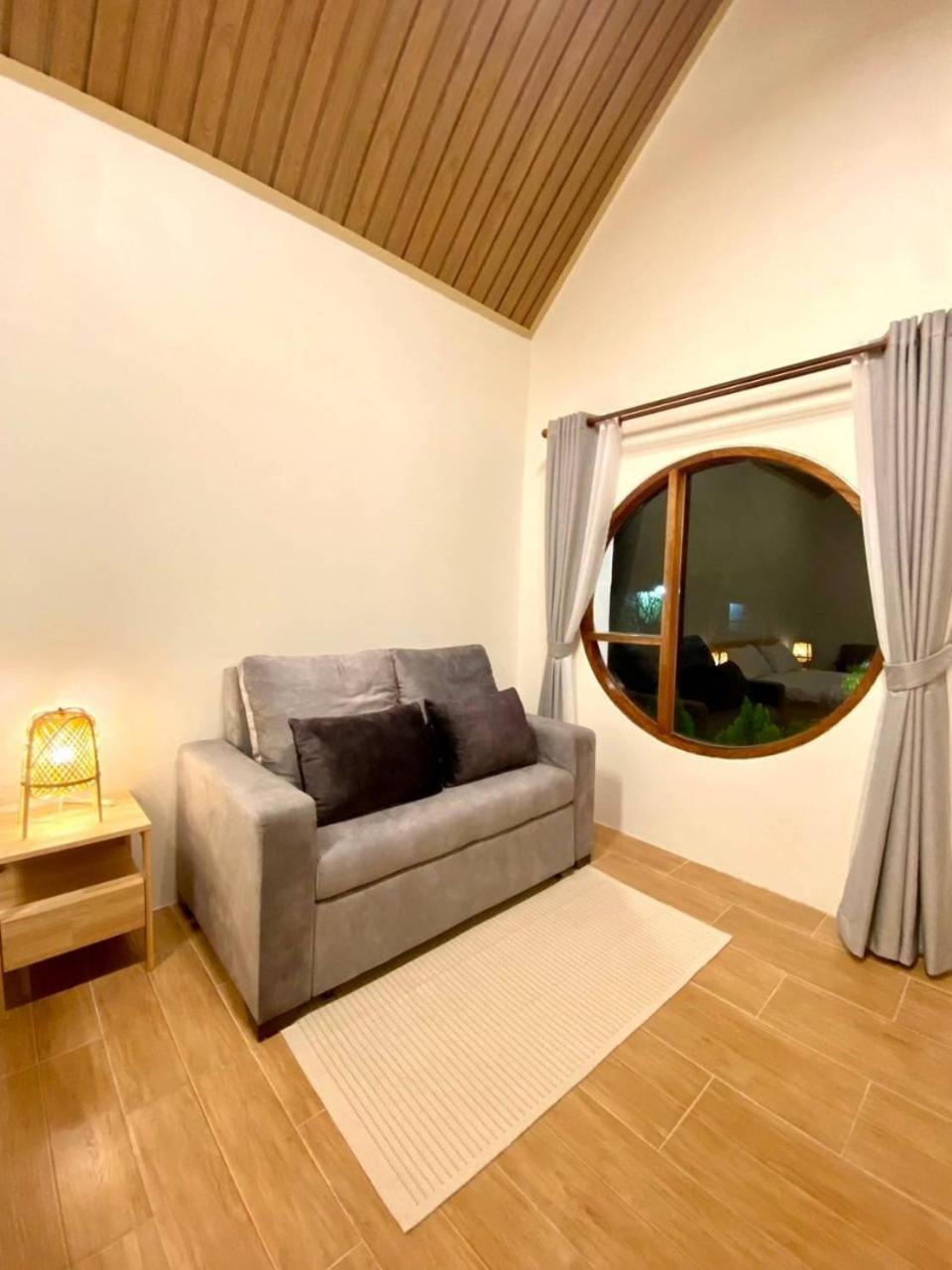 Baan Pong Tara Hotel Суан Фунг Екстериор снимка