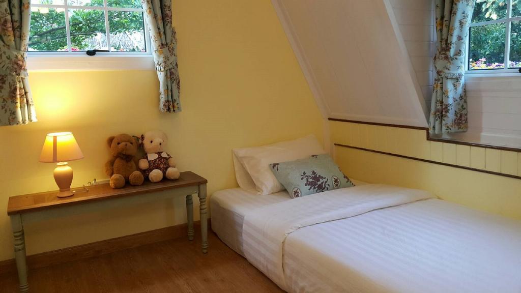 Baan Pong Tara Hotel Суан Фунг Екстериор снимка
